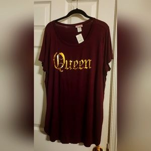 Burgundy ladies top with gold lettering.Loose comfortale t-shirt fit.